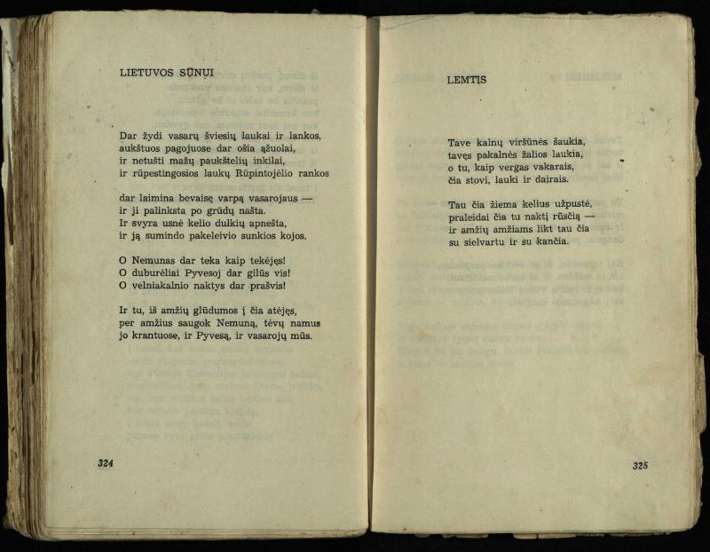 Per pasaulį keliauja žmogus : rinktinė poezija