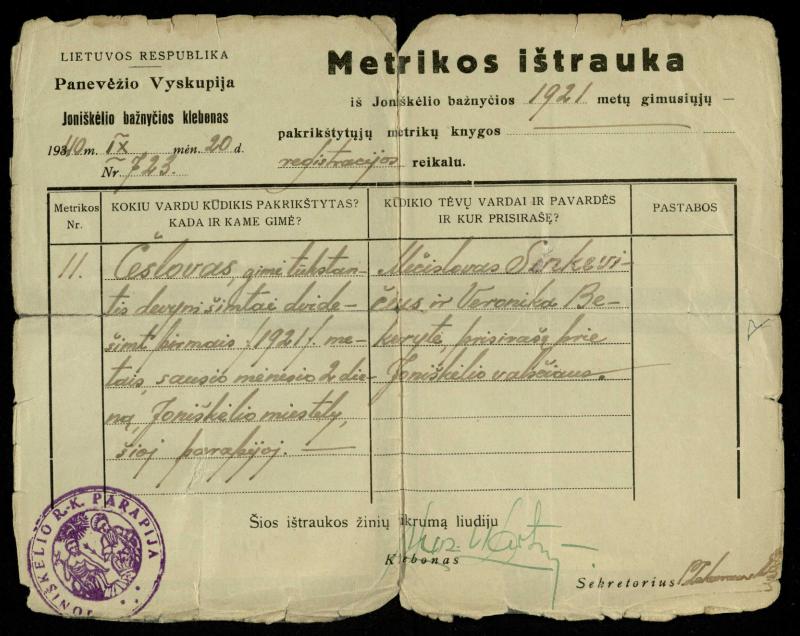 Rašytojo, savaitraščio „Tėviškės Žiburiai“ redaktoriaus Česlovo Senkevičiaus  metrikos ištrauka iš Joniškėlio bažnyčios 1921 metų gimusiųjų – pakrikštytųjų metrikų knygos. Panevėžio vyskupija. 1940 m. rugsėjo 20 d.